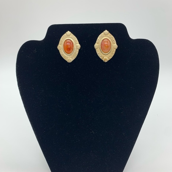 Signed PISCES  Red Jasper Pierced Earrings Embossed Detailed Pattern Bronze Tone - Picture 1 of 8